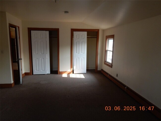 Building Photo - 11 Beekman Ave