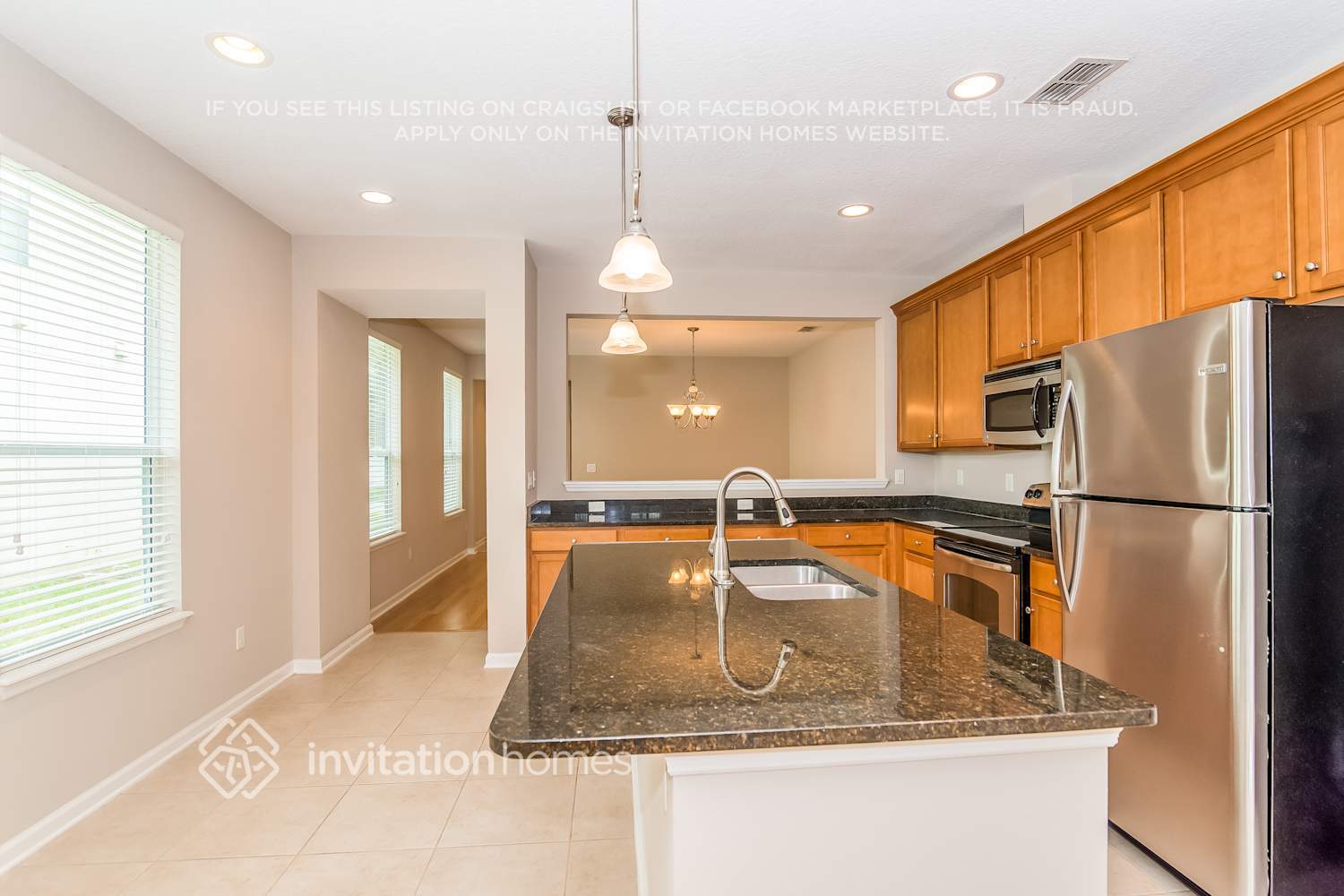 Building Photo - 684 Briar View Dr