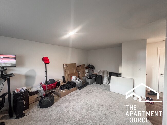 Building Photo - 2360 Southwind Blvd