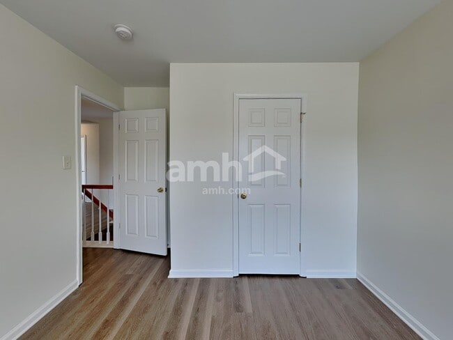 Building Photo - 4513 Sedgewood Ln