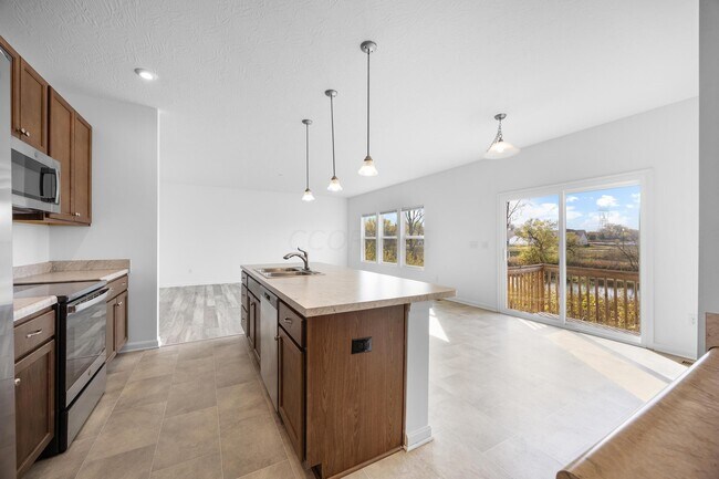 Building Photo - 6295 Honey Farm Wy