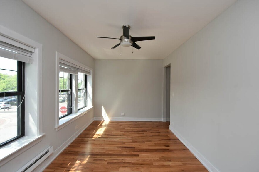 Building Photo - 817 Elm St