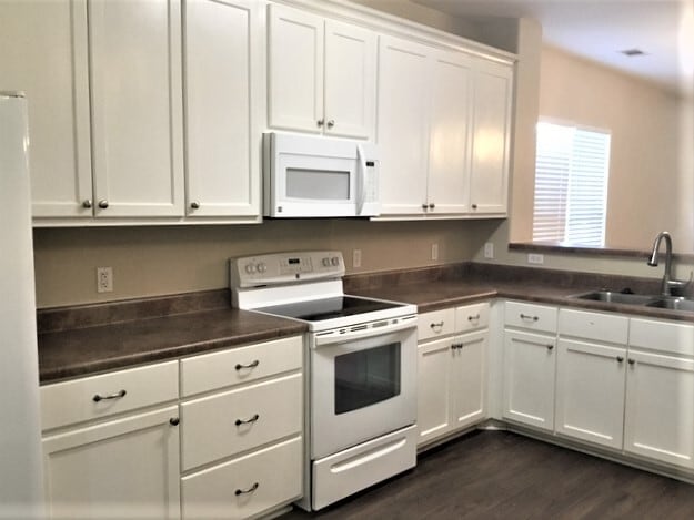 Building Photo - 17 Isle Of Palms E