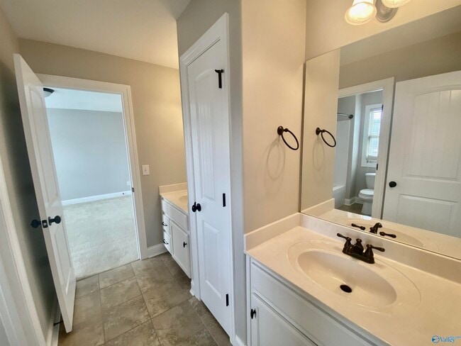 Building Photo - 108 Morning Vista Dr