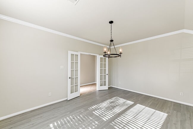 Building Photo - 4834 Oak Rambling Dr