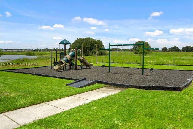 Building Photo - 4056 Giorgio Dr
