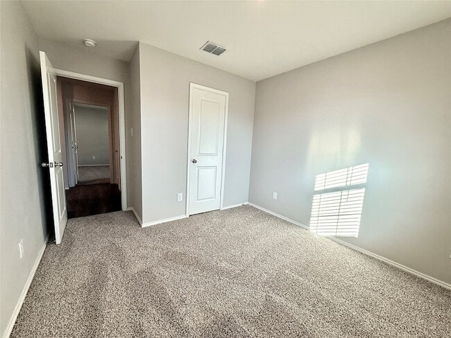 Building Photo - 1524 Avery Pointe Dr