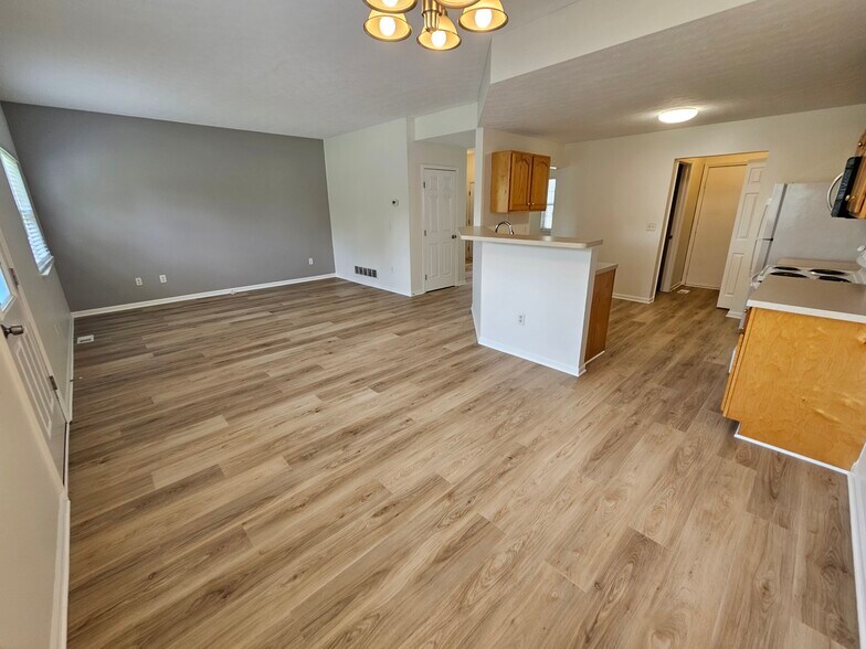 Family Room and Kitchen - 138 Wagnalls Ct