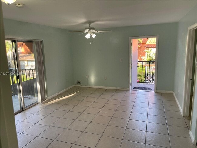 Building Photo - 6821 SW 129th Ave