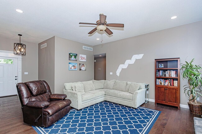 Building Photo - 3702 Timber Run Dr
