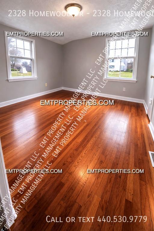 Building Photo - 2328 Homewood Dr