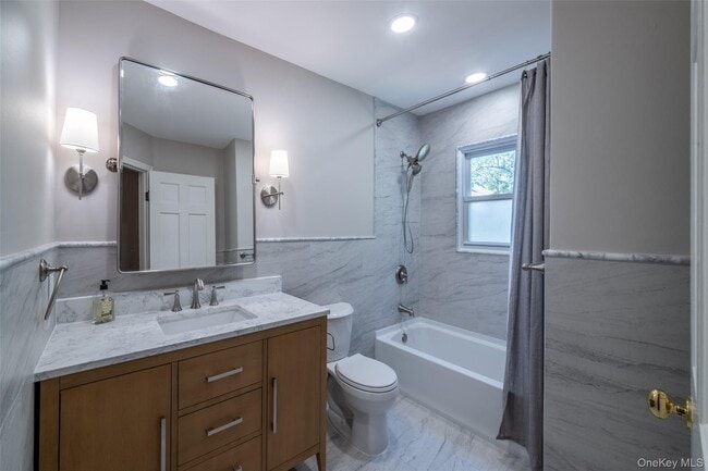 Building Photo - 177 Puritan Dr