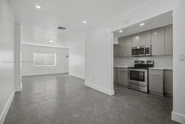 Building Photo - 8466 NW 4th Ct