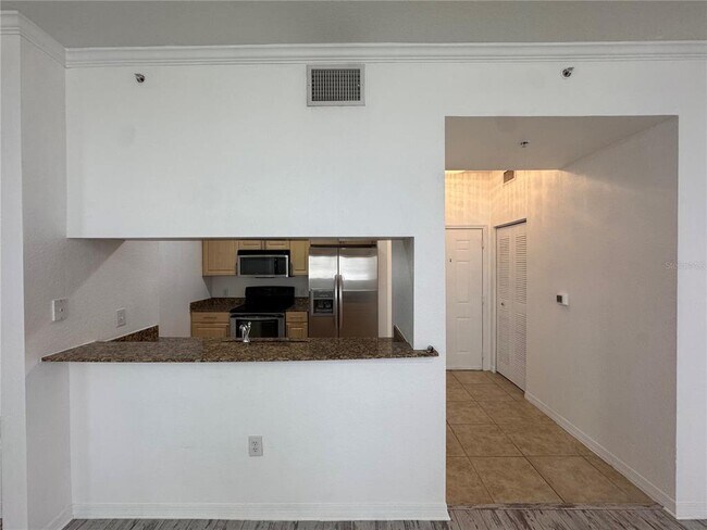 Building Photo - 1064 N Tamiami Trl