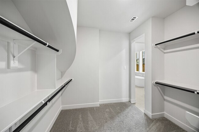 Building Photo - 29024 Red Lp Dr