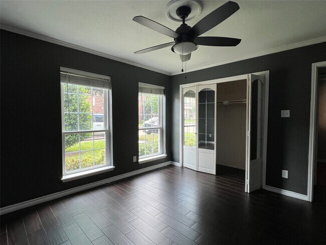 Building Photo - 5801 Lumberdale Rd