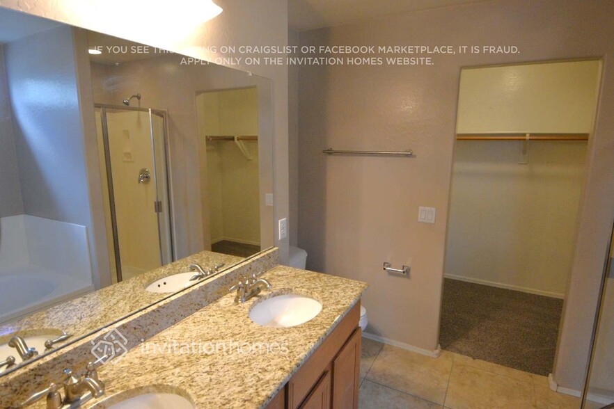 Building Photo - 13247 N 87th Dr