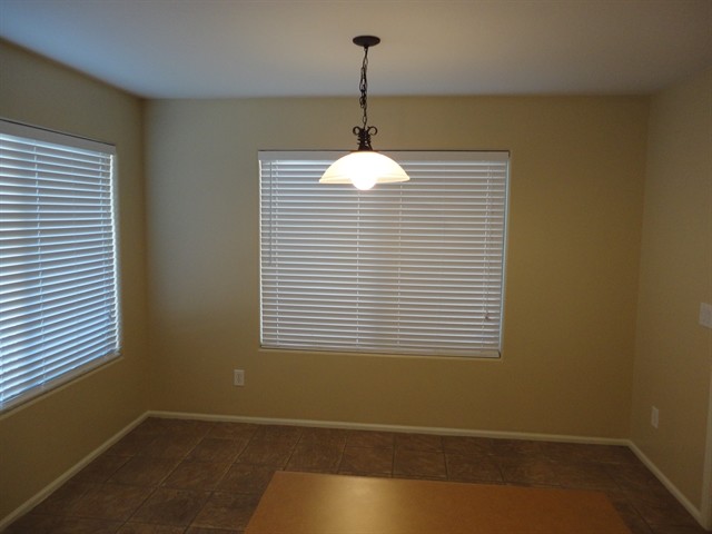 Building Photo - 8409 S 50th Ln