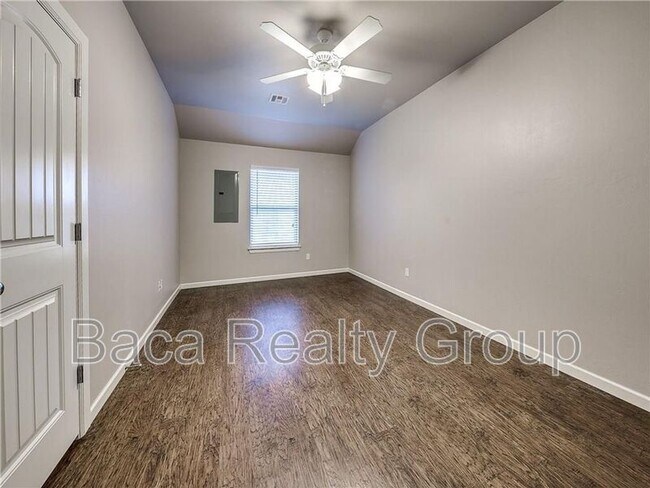 Building Photo - 4712 Loch Ln