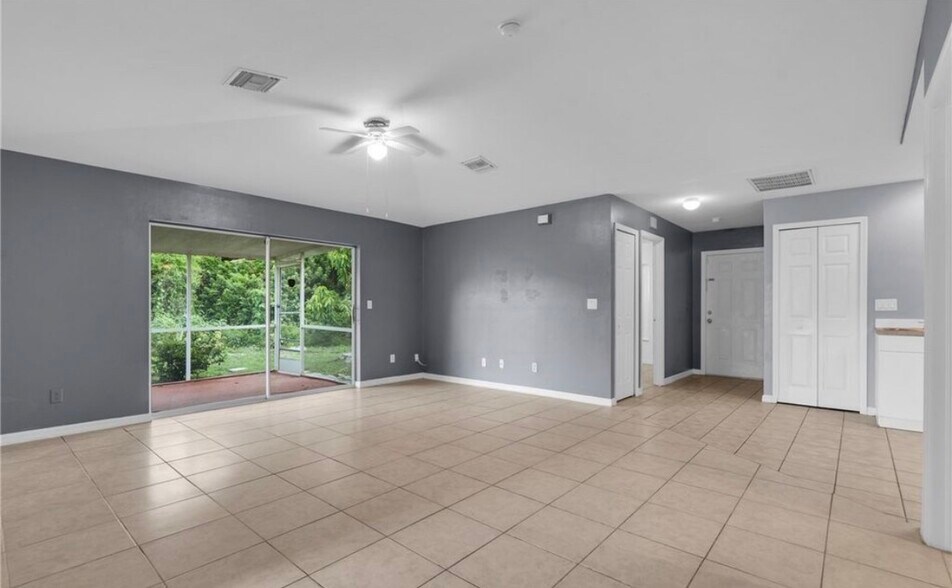 Building Photo - 4510 30th St SW