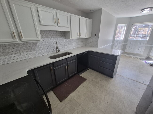 Building Photo - 307 Chiswick Ct