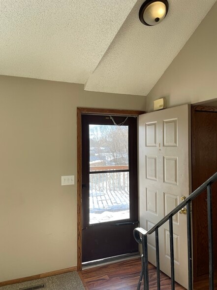 Building Photo - 8470 144th St W