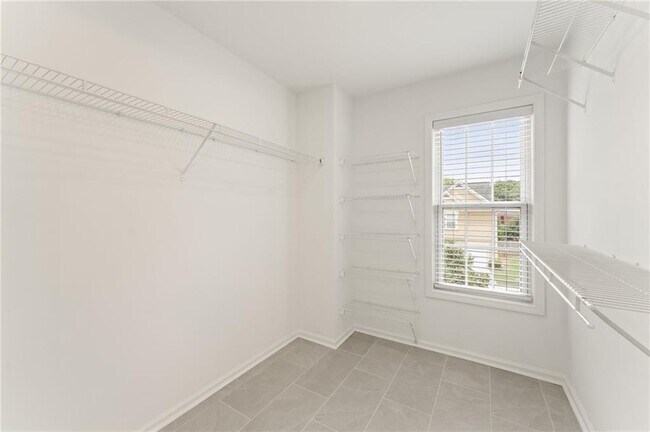 Building Photo - 2137 Berryhill Cir SE