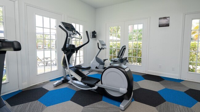 Building Photo - 16100 Henderson Pass