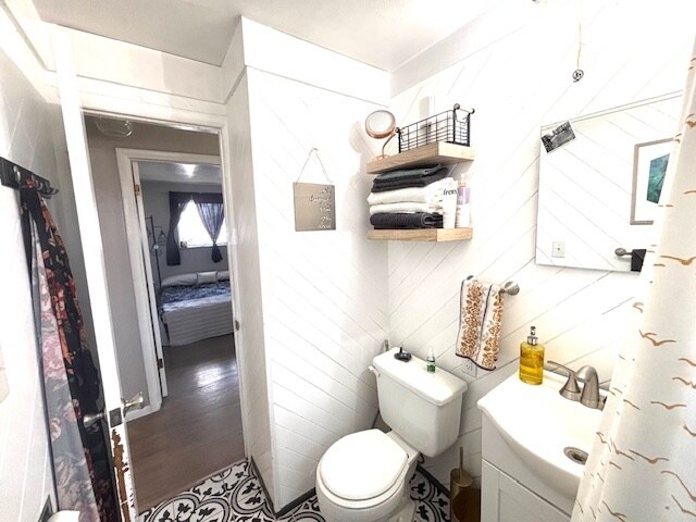 Building Photo - 6174 Otis St