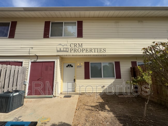 Primary Photo - 42024 Hamilton Ct