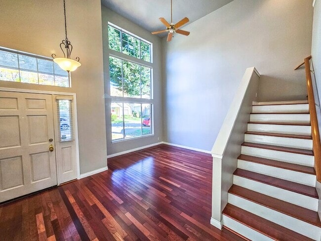 Building Photo - 25715 SE 36th Pl