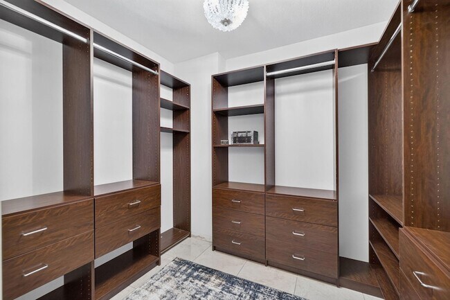 Building Photo - 9650 S Ocean Dr