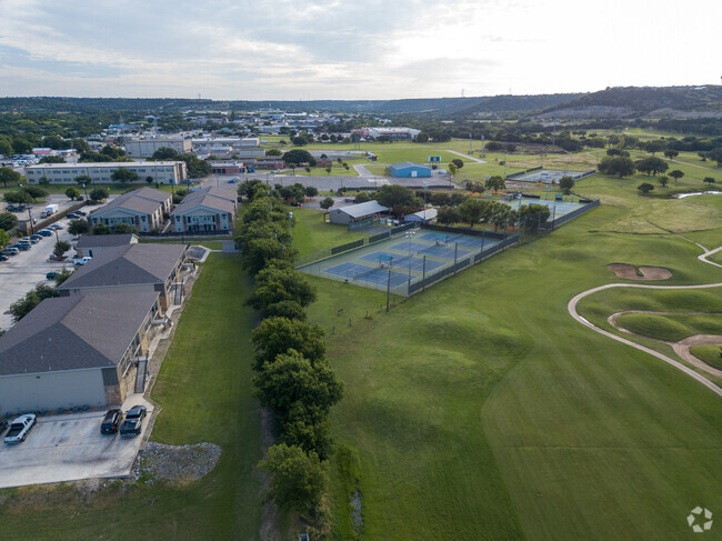 Building Photo - Country Club Apartments