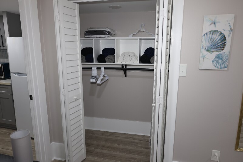 Building Photo - 4119 Lasalle St