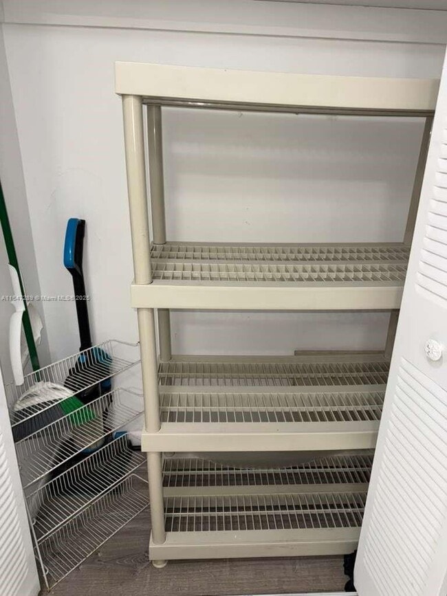 Building Photo - 8450 Sunrise Lakes Blvd