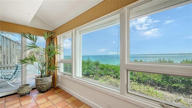 Building Photo - 380 Gulf of Mexico Dr