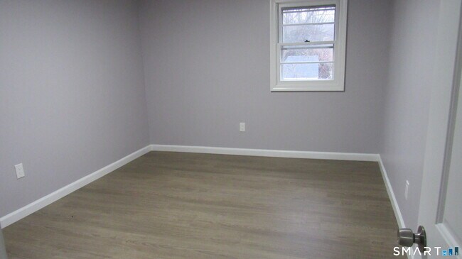 Building Photo - 17 Woodbine St