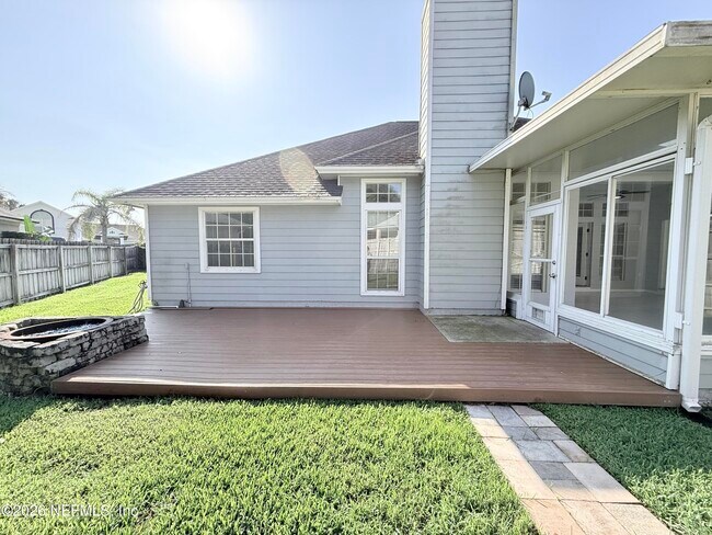 Building Photo - 11411 Kingsley Manor Way