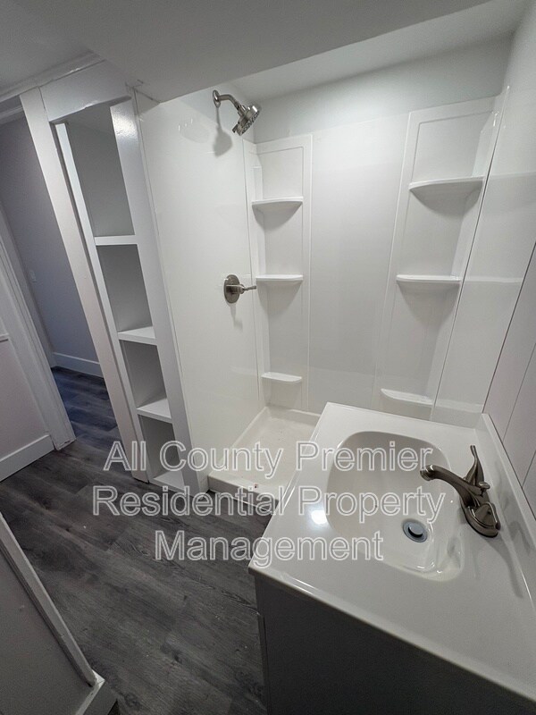 Building Photo - 26 John Ringo Rd