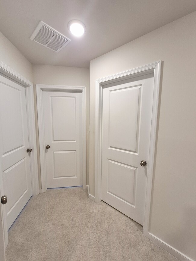 Building Photo - 4012 Pk Trl Dr