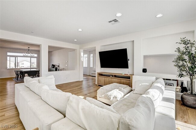 Building Photo - 6328 Rock Strm Ln