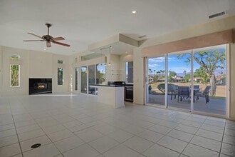 Building Photo - 830 Hawk Hill Trail