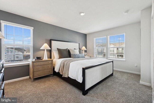 Building Photo - 171 Rae Ct