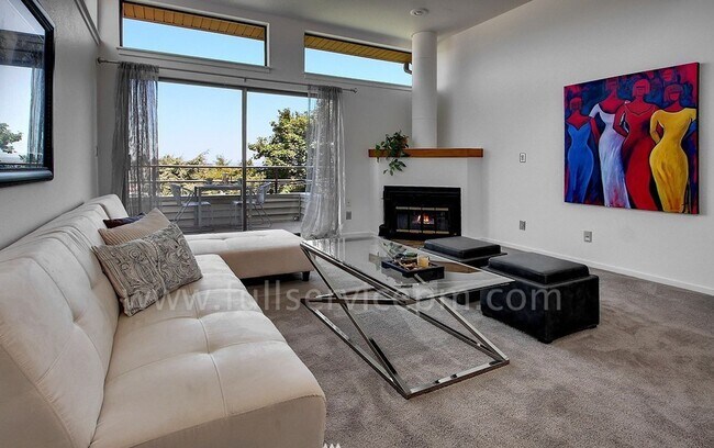 Building Photo - View Townhome Overlooking Genesee Park, Private Patio, Decks & Garage Parking