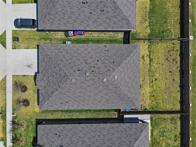 Building Photo - 3000 Buttonbush Dr