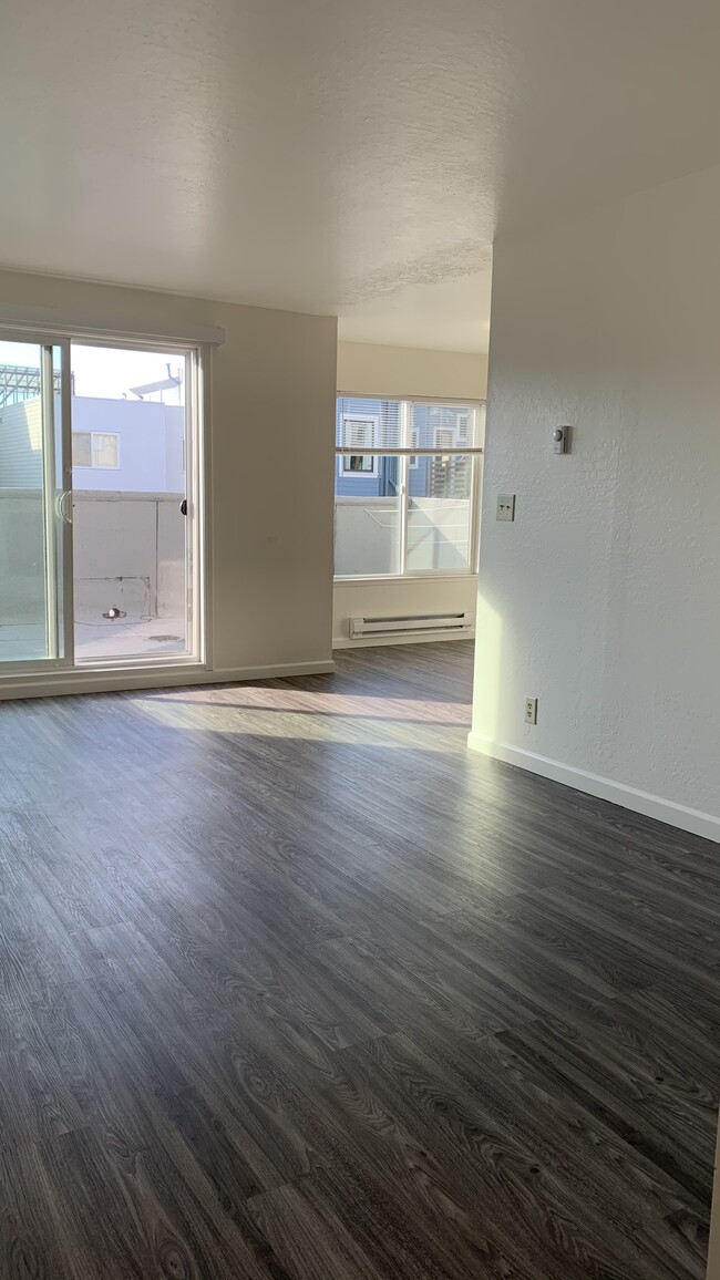 Primary Photo - 369 3rd Ave