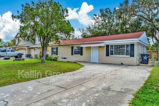 Building Photo - 4220 W Bay View Ave