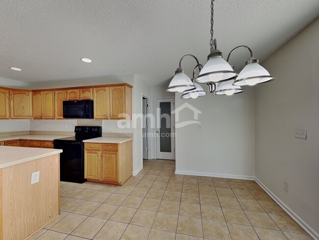 Building Photo - 2305 Apple Glen Ln