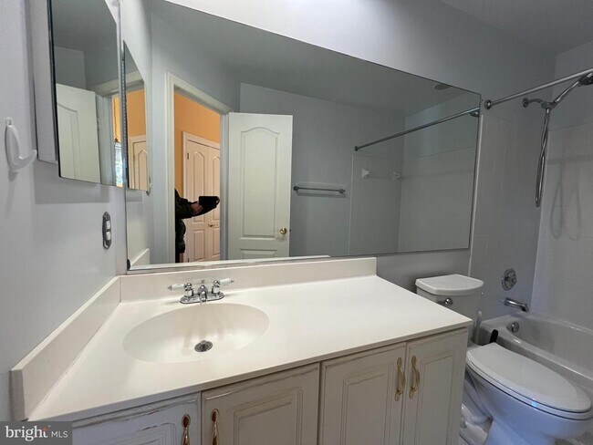 Building Photo - 201 Blaze Climber Way