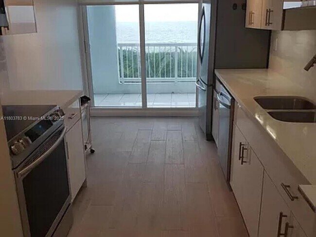 Building Photo - 9341 Collins Ave